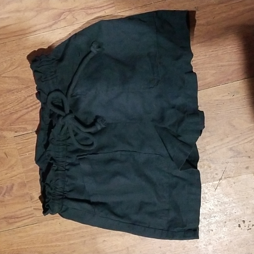 Cute Universal Thread Black Shorts Size Small